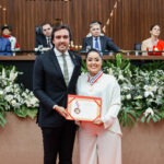 Deputado Thiago Abrahim homenageia prefeita de Maués com a Medalha da Ordem do Mérito Legislativo